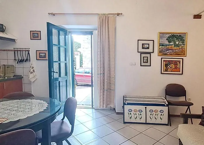 Mediha's Secret Oasis Appartement Vodice